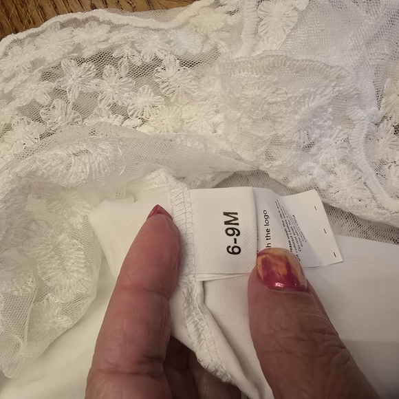 Elegant White Lace Fabric baby dress. Perfect for baptisms. Size 6/9 months - Picture 3 of 3